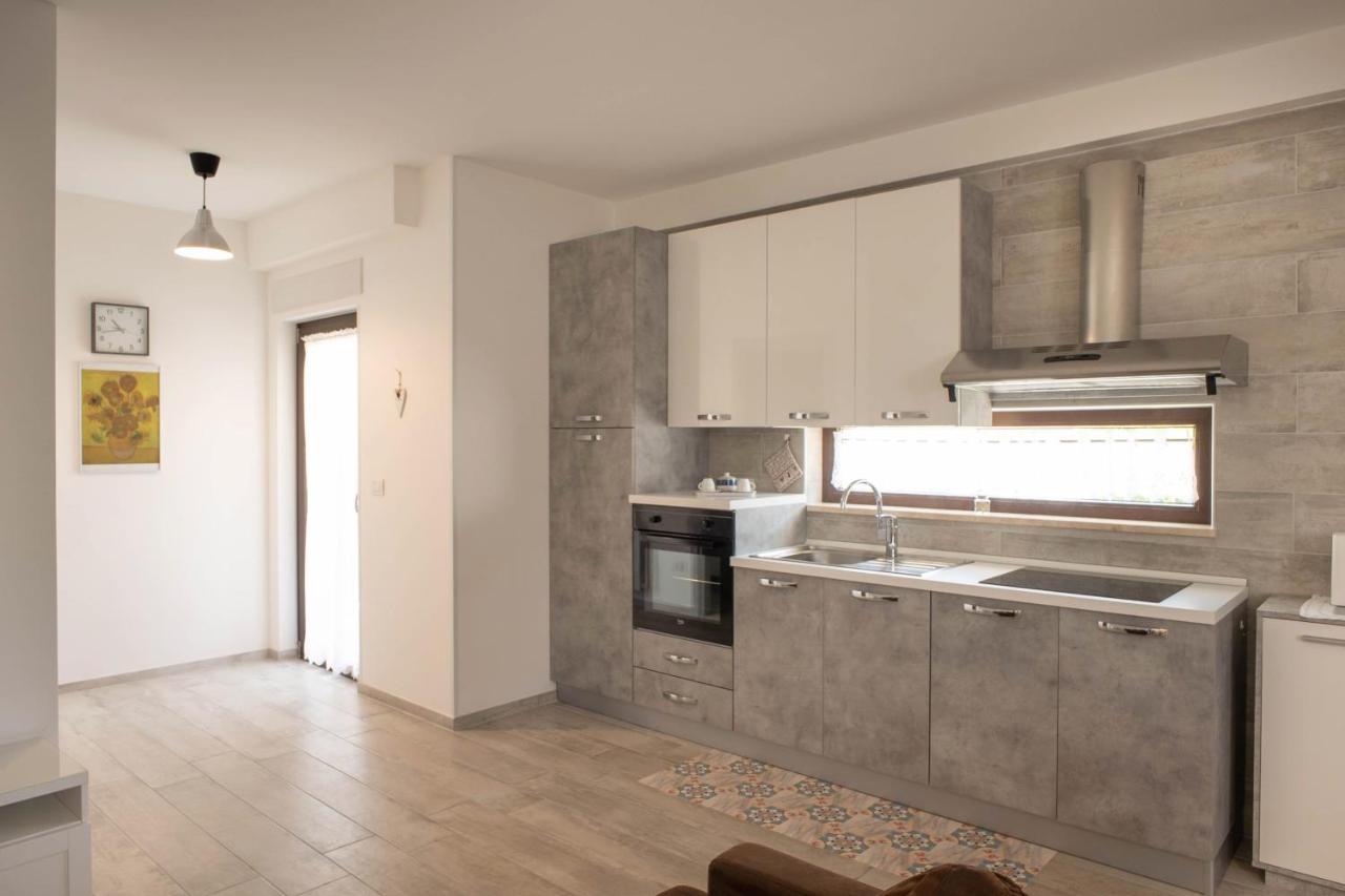 Wepuglia - Sunflower House Монополі Екстер'єр фото