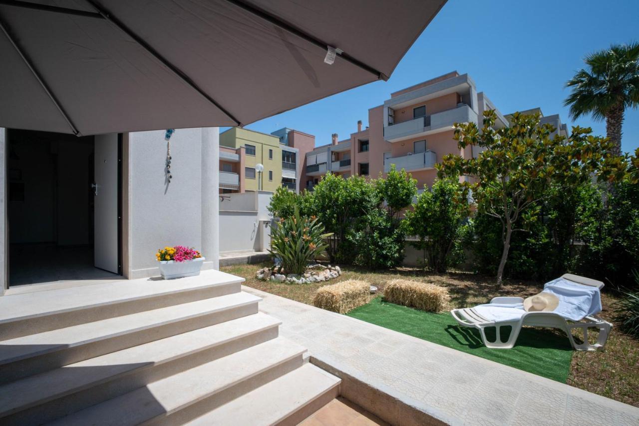 Wepuglia - Sunflower House Монополі Екстер'єр фото